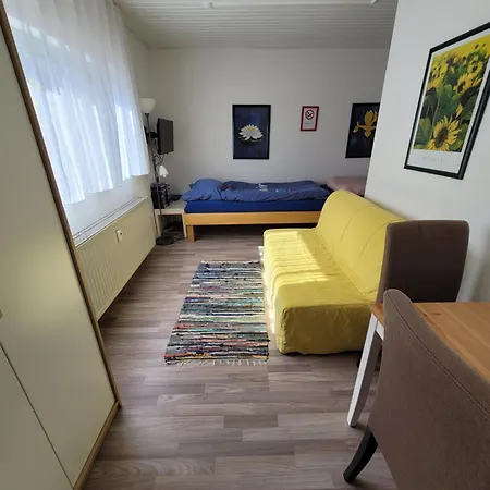 Messezimmer Am Thewissenweg Dusseldorf Exterior photo