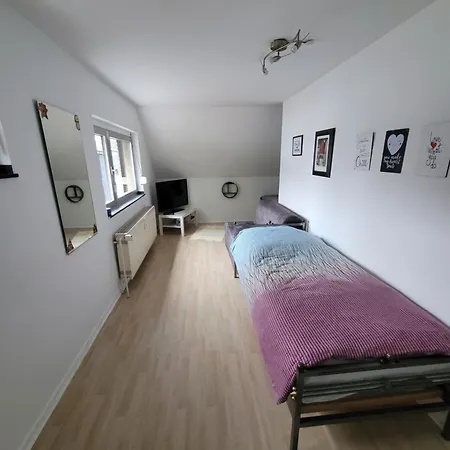 Messezimmer Am Thewissenweg Dusseldorf Room photo