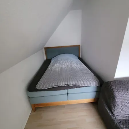 Messezimmer Am Thewissenweg Dusseldorf Room photo